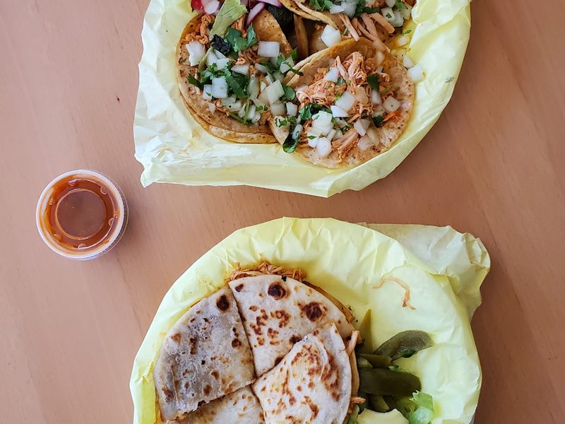 TACOS AY AY AY food
